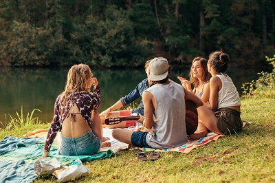 teens sitting around lake 400px.jpg